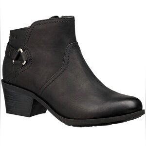 Teva Women's Foxy Black Leather Side Zip Ankle Boots Size 7
